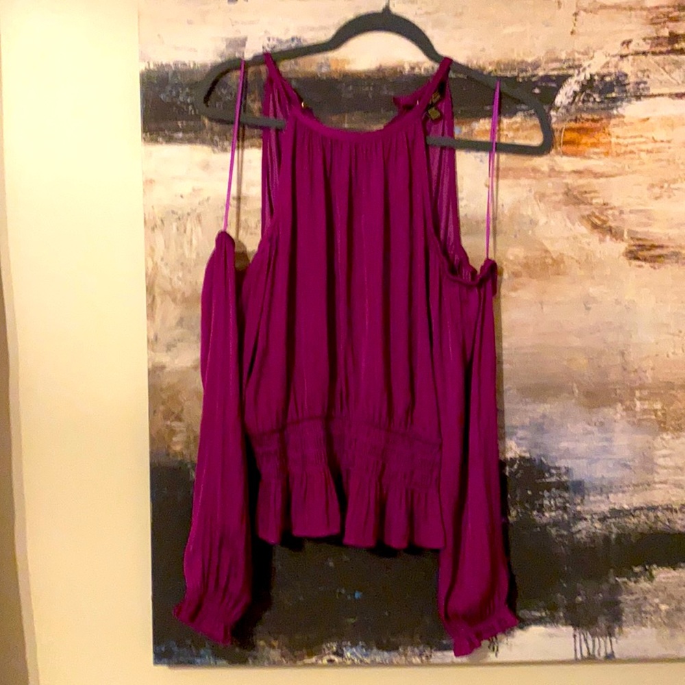 Beautiful blouse.  Size Mediu